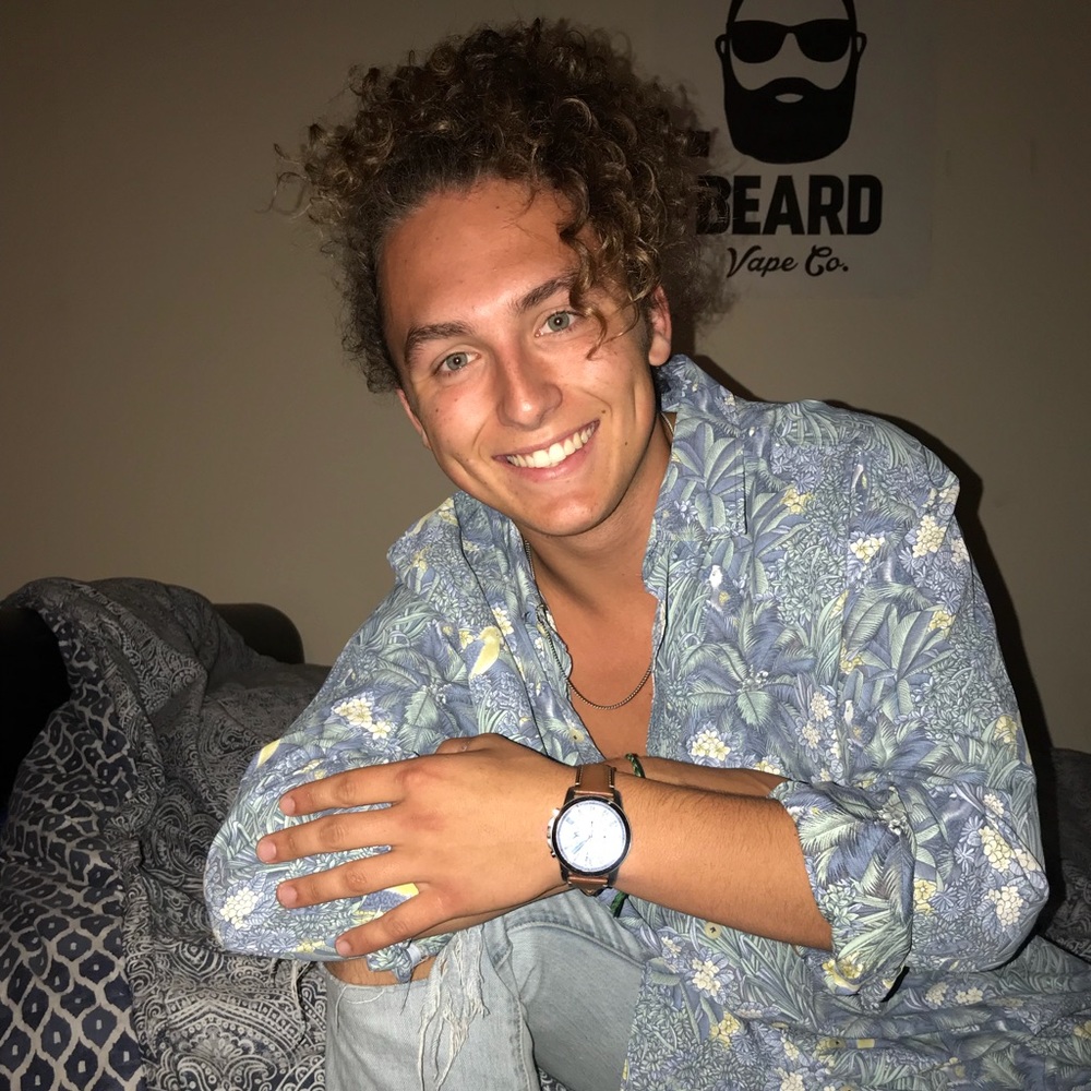 Meet your Posher, Ethan